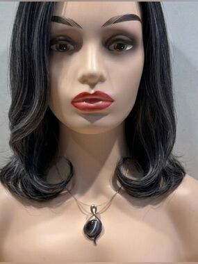 Modernist Silver-Tone Wire Cable Necklace with Gray Cat's Eye Infinity Loop